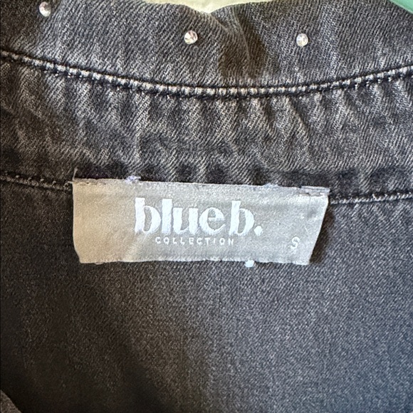 Rhinestone Button down - Picture 2 of 5